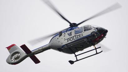Symbolbild: Robert Michael/dpa-Zentralbild/ZB/Symbolbild
Bei der Suche nach einem vermissten 56-jährigen Mann rund um Burglengenfeld kam auch ein Polizeihubschrauber zum Einsatz.