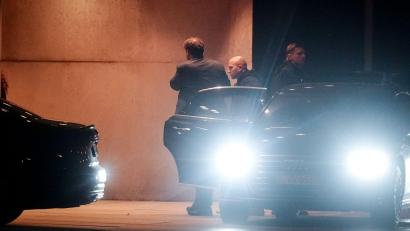 Bild: Kay Nietfeld/dpa
Licht ins Dunkel wollen die Koalitionsspitzen am Morgen bringen, hier SPD-Chef Lars Klingbeil.