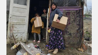 Bild: Hans Karl 
Die Aktion „Für das Leben und die Hoffnung“ möchte etwas Hoffnung schenken, wo Elend und Not den Alltag bestimmen. In Rumänien müssen die Menschen in solchen Hütten leben.