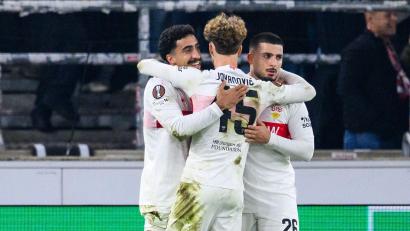 Bild: Tom Weller/dpa
Tiago Tomás jubelt über sein Tor zum 2:0.