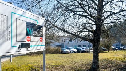 Archivbild: Petra Hartl
Die Firma Amberger Werkzeugbau im Sulzbach-Rosenberger Industriegebiet Unterschwaig hat die Insolvenz überwunden und stellt nun sogar wieder Mitarbeiter ein. Der neue Geschäftsführer bekommt sehr viel Lob.