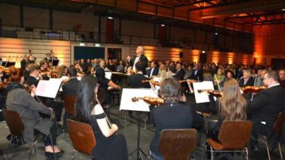 Archivbild: Josef Rosner
Die Smetana Philharmoniker Prag spielen ein Neujahrskonzert in Mitterteich.