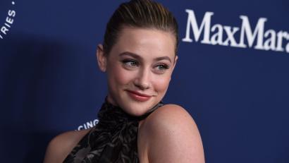 Bild: Jordan Strauss/Invision/AP/dpa
Lili Reinhart gibt auf Instagram Klinikfotos preis. (Archivbild)