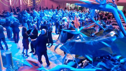 Archivbild: Kunz
Der Blumenball lockt wieder zahlreiche Schwarz-Weiß-Ball-Besucher in die Max-Reger-Halle.