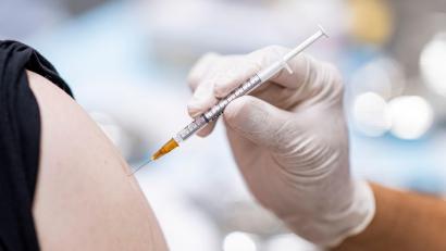 Bild: Fabian Sommer/dpa
Weniger Menschen ließen sich in der vergangenen Saison gegen Influenza impfen. (Symbolbild)