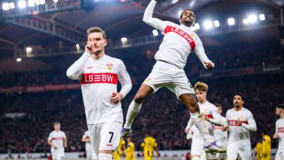 Bild: Tom Weller/dpa
Das L zum Jubel war ein Gruß an seine Frau.