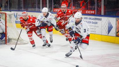 Bild: Tommy Valdivia Castro
Tommy Muck und die Blue Devils Weiden haben am Freitagabend das Auswärtsspiel bei den Eispiraten Crimmitschau trotz deutlichem Chancenplus mit 1:2 verloren.