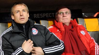 Bild: picture alliance / dpa
Die Trennung von Trainer Klinsmann (l) erfolgte im Jahr 2009 vorzeitig. (Archivbild)