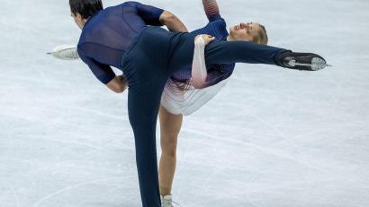 Bild: Peter Kneffel/dpa
Minerva Hase und Nikita Volodin holten sich den dritten deutschen Meistertitel in Folge. (Archivbild)