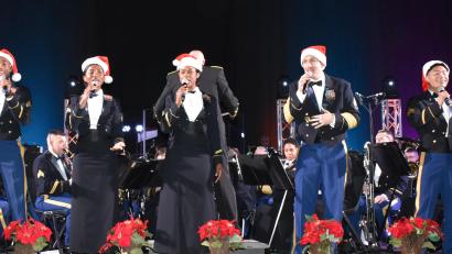 Bild: rgr
Der Chor begeisterte nicht nur im Weihnachtsmann-Outfit.