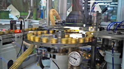 Bild: Gerd Pöhlmann
Hochgeschwindigkeitskameras prüfen fortlaufend die Produktion.