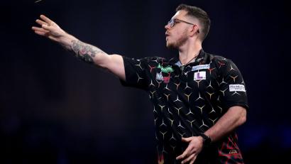 Bild: John Walton/PA Wire/dpa
Konnte bei seinem Debüt nicht überzeugen: Lukas Wenig.