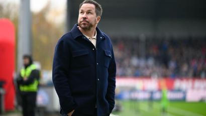 Bild: Gregor Fischer/dpa
Nach Klaus Allofs muss auch Sportdirektor Christian Weber gehen. (Archivbild)