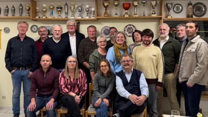 Bild: Ursula Dausch/exb
Diese Kandidaten der Liste Siedlergemeinschaft Schwarzenfeld stellen sich der Marktratswahl im März.