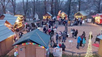 Bild: mfh
Die Atmosphäre auf der Schanze ist einmalig, auch im frühen Nachmittag, wenn es noch etwas ruhiger zugeht.