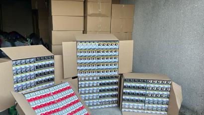 Bild: --/ZFA Essen/dpa
Der Zugriff erfolgte bereits in der vergangenen Woche als eine Observationseinheit des Zollfahndungsamts Essen die Auslieferung und Übergabe der Ware beobachtete.