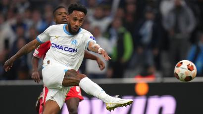 Bild: Daniel Cole/AP/dpa
Pierre-Emerick Aubameyang fehlt Gabuns Nationalteam zum Auftakt des Afrika-Cups. (Archivbild)