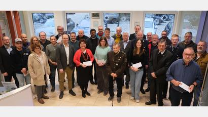 Bild: Thomas Stetter
Die Raiffeisenbank Floß eG unterstützt auch 2025 lokale Projekte mit Spenden.