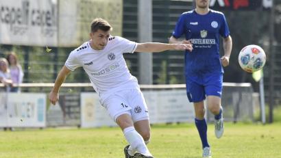 Bild: Hubert Ziegler
Fabian Geitner (links) verlässt den Bayernligisten DJK Gebenbach und spielt nach der Winterpause für den FC Amberg in der Bezirksliga Nord.