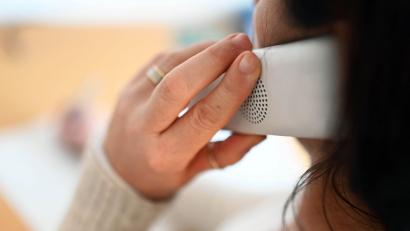 Symbolbild: Uli Deck
Weihnachten ist für einige Menschen die belastendste Zeit des Jahres.