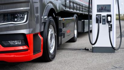 Bild: Sven Hoppe/dpa
Auch bei Lkw spielt Elektromobilität künftig eine größere Rolle. (Symbolbild)