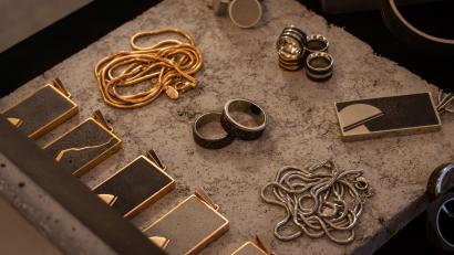 Bild: Godelmann/Gravelli
Die Godelmann-Schmuckkollektion umfasst unter anderem Halsketten und Ringe.