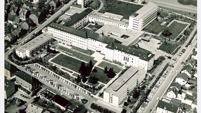 Luftbild: Werner Lischka
Das Gebäude kennen die meisten Menschen in Amberg - wenn auch ein bisschen anders. Wo sind wir?