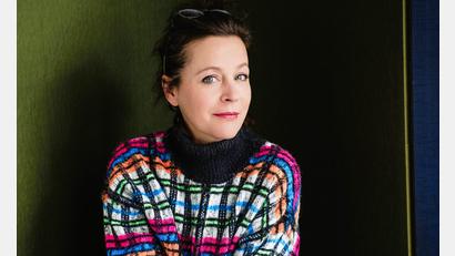 Bild: Christian Hartmann/exb
Die Schauspielerin, Regisseurin und Drehbuchautorin Jule Ronstedt liest aus ihrem Buch "Menomorphosen".