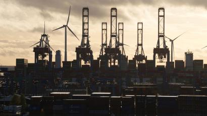 Bild: Marcus Brandt/dpa
Die Bundesbank sieht für 2026 erste Lichtblicke für die deutsche Wirtschaft nach drei mageren Jahren. (Symbolbild)