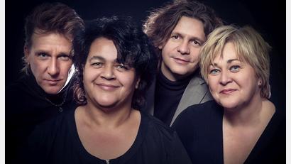 Bild: Michael Golinski/exb 
Die Ramona-Fink-Gospel-Group verabschiedet sich nach über 35 Jahren von der Bühne.