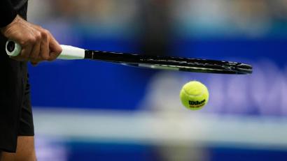 Bild: Frank Franklin II/AP/dpa
Im Tennis gibt es eine lange Sperre gegen einen chinesischen Spieler. (Archivbild)