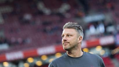 Bild: Rolf Vennenbernd/dpa
Lukas Kwasniok testet mit seinen Spielern in Spanien gegen den FC Lugano. (Archivbild)