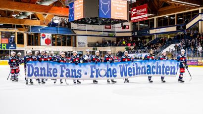 Bild: Elke Englmaier
Die angespannte Personalsituation bei den Blue Devils Weiden hat am vergangenen Wochenende ein neues Hoch erreicht. Darum geht es unter anderem in der neuen Folge des "Powerplay"-Podcasts.