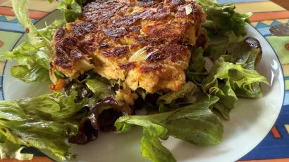 Bild: ils
Herzhafte Semmelkücherl mit Salat machen aus der Resteverwertung nach den Festtagen eine erneute Leckerei.