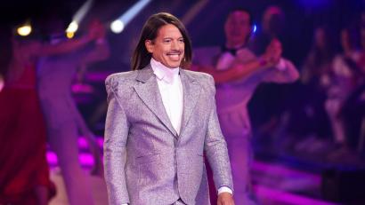 Bild: Rolf Vennenbernd/dpa
Jorge González ist Jurymitglied bei „Let’s Dance“. (Archivbild)