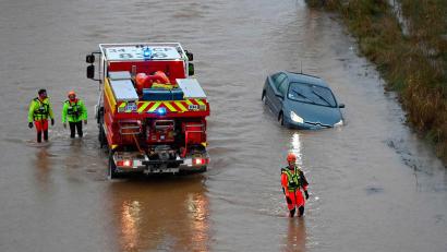 Bild: Sylvain Thomas/AFP/dpa
Kurz vor Weihnachten stehen Teile von Südfrankreich unter Wasser.