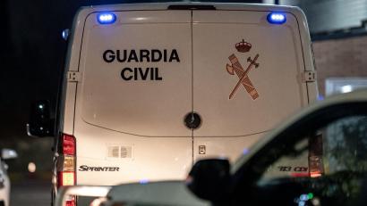 Bild: Diego Radamés/EUROPA PRESS/dpa
Die Verdächtigen wurden von der Guardia Civil festgenommen. (Archivfoto)