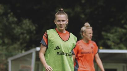 Bild: Marco Donato
Gegen die Besten: Sarah Ernst (vorne) zockt unter anderem mit und gegen Spielerinnen wie Stammspielerin Carolin Simon (Hintergrund).