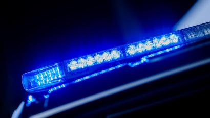 Bild: Rolf Vennenbernd/dpa
Die Polizei suchte mit etlichen Einsatzkräften nach dem Täter. (Symbolbild)