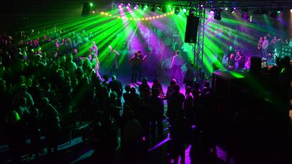 Bild: Kunz
Auf Höllriegls Christmas-Party feierten 1200 Gäste.