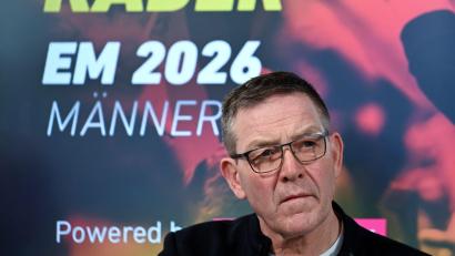 Bild: Federico Gambarini/dpa
Für Bundestrainer Alfred Gislason geht es bei der Handball-EM auch um die Sicherung seines Jobs. (Archivbild)