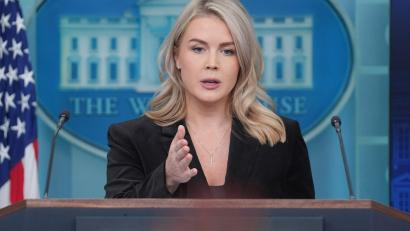 Bild: Evan Vucci/AP/dpa
Die Sprecherin der US-Regierung von Donald Trump, Karoline Leavitt, erwartet ihr zweites Kind.