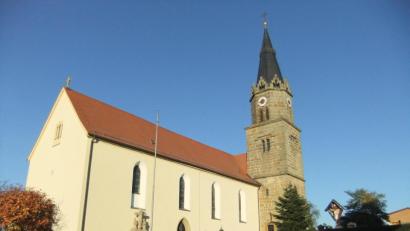 Archivbild: gm
Das ist die Pittersberger Nikolauskirche. Für das Gotteshaus steht eine umfangreich Renovierung an.
