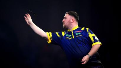 Bild: John Walton/PA Wire/dpa
Luke Littler entschied das Duell mit Rob Cross für sich