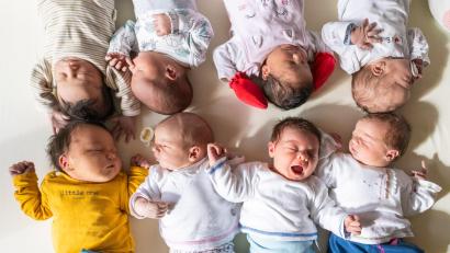 Bild: Michael Vogl
Schwandorfs Babyjahrgang 2025: Emma, Hanna, Luisa, Matteo und Max gehören zu den beliebtesten Namen