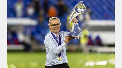 Bild: Michael Buholzer/KEYSTONE/dpa
Sarina Wiegman feierte im Sommer den Titelgewinn bei der EM. (Archivbild)