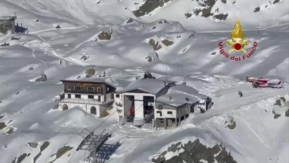 Bild: -/Vigili del Fuoco/dpa
Die betroffene Seilbahn stammt ursprünglich aus dem Jahr 1962, war jedoch Anfang 2023 umfassend modernisiert worden.