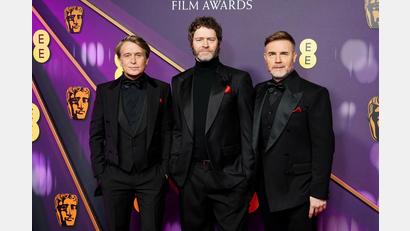 Bild: Ian West/PA Wire/dpa
Take That sind inzwischen nur noch zu dritt unterwegs - ohne Robbie Williams. (Archivbild)