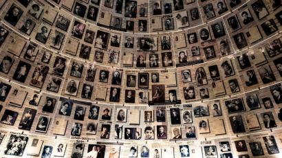 Bild: Fabian Sommer/dpa
Die Halle der Namen in der Holocaust Gedenkstätte Yad Vashem. (Archivbild)
