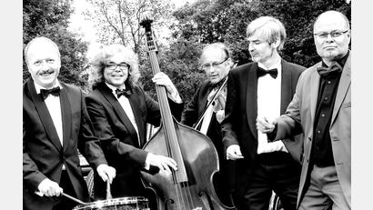 Bild: Peter Wittmann/exb
Peter Wittmann und die Ballhausboys geben am Samstag, 7. Februar, um 20 Uhr ein Konzert in der Historischen Druckerei Seidel.